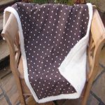 Dog blanket brown with spots